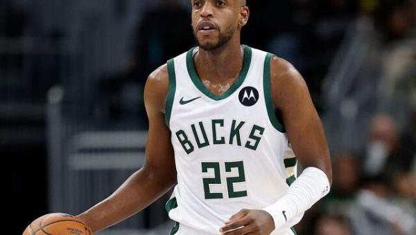 Khris Middleton será eliminado del once inicial